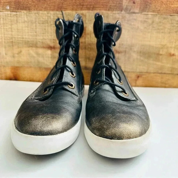 Timberland Glastenbury Distressed Leather 6” Lace Up Boots - Picture 3 of 9